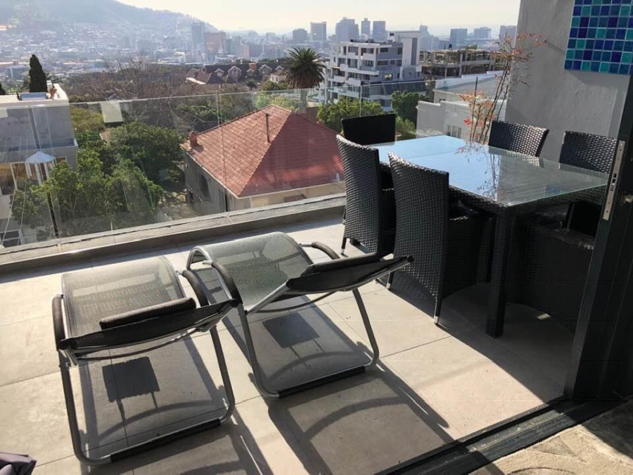2 Bedroom Property for Sale in Vredehoek Western Cape